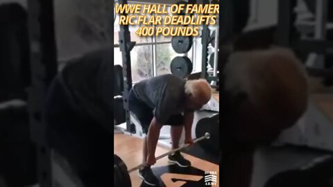 WWE Hall of Famer Ric Flair Deadlifts 400 POUNDS! - #Shorts