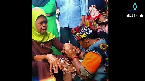 Pengobatan Ibu Ida Dayak, tulang bengkok kenapa bisa jadi..