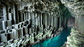 Top 10 Most Amazing Caves