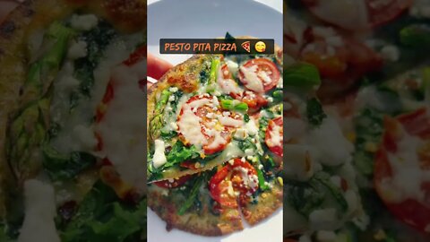 Easy Homemade Pesto Pita Pizza 🍕 | Healthy Recipe 😋😍 #shorts