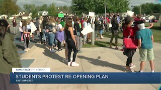 Parents and students protest change to Williamsville reopening plan for second day in a row