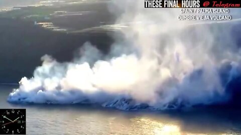 CUMBRE VIEJA VOLCANO LAVA MEETS THE ATLANTIC