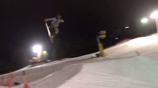Snowboard jump 2