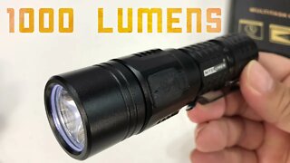 Rechargeable 1000 Lumens CREE XP-L Nitenumen TP15 Compact Flashlight Review