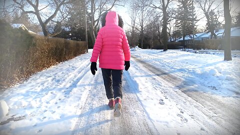 10k Walking in Cold Weather. Scarborough Bluffs, Toronto Canada Jan 17 2024