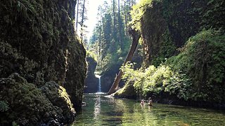 Columbia River Gorge Waterfalls, Oregon, USA