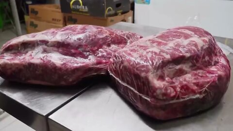 Amazing Steak Seared on 400 Degree Hot Iron Plate-2