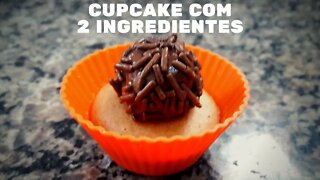 Bolinho de cupcake com 2 ingredientes