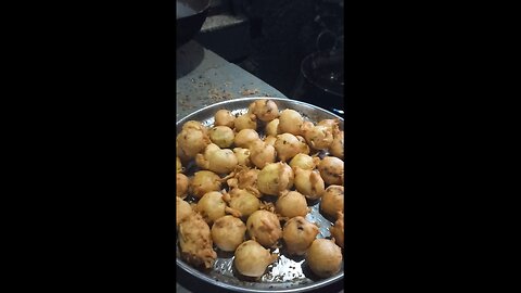 Very Tasty Garam Vada Pav | Indian Street Food