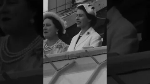 Queen Elizabeth love of horse racing throughout her life