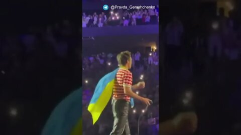 🎥 Гаррі Стайлс приєднався до зарубіжних артистів, які підтримали Україну в її боротьбі. Harry Styles