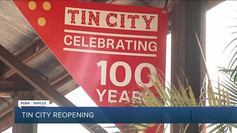 Tin City businesses reminding customers they are open after damage from Hurricane Ian in Naples