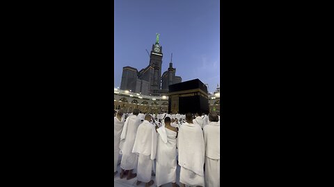 Beautiful adhan in Makkah (KHANAQABAH)