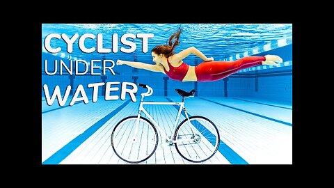 Cyclist UNDERWATER 😱 Underwater photoshooting with BIKE