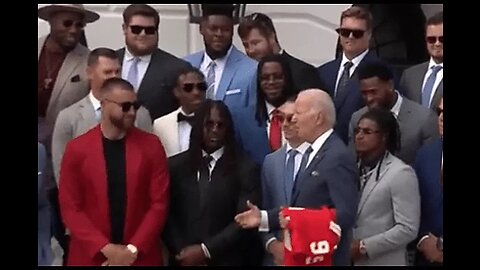 Biden Delivers More Delusion, Shakes Hands With the Air During Visit With KC Chiefs
