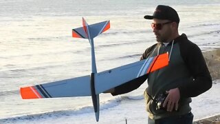 Old School RC Slope Gilder Part 7, Maiden Flight, DCU Dragonfly