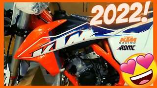 The FIRST 2022 KTM Motorcycle Unboxing on YOUTUBE! (2022 KTM 125 SX) (4K)