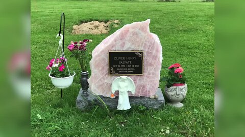 'We want to just help families;' Oliver's Stones donates headstones to families who suddenly lose a loved one