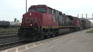 TRAIN 274 - CN 2673 & CN 2668 Engines Autoracks Train Eastbound In Ontario