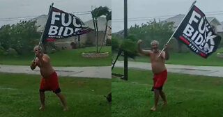 Florida Man Has a Message for Biden inn Gusty Winds Before Hurricane Ian’s Eye Nears