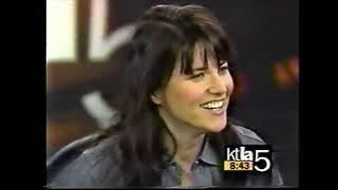 Lucy Lawless (Xena Warrior Princess) TV News Interview
