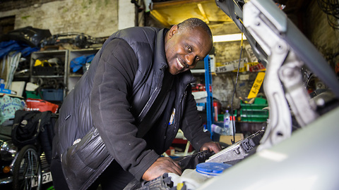 Mechanic Offers Discounts To Make Men Have Prostates Checked