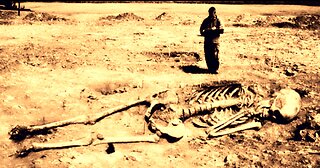 ARCHEOLOGISTS FIND GIANT HUMAN SKELETONS