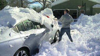 Orchard Park residents begin snow clean up