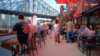 Brisbane City Nightlife - New Farm Riverwalk