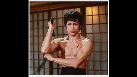 Cross kick Studio Films Bruce Lee with nunchucks end scene in fist of fury