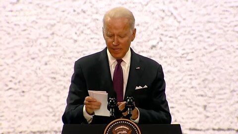 Biden calls on reporter from pre-approved list: "I'm told I should start with AP, Zeke Miller."