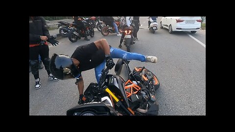 KTM duke crash 😱 mai bachaa 🖤🖤😱 #shortvideo #shorts