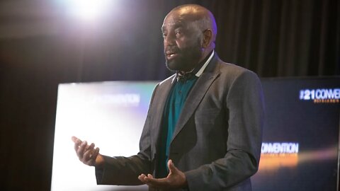 How to Handle a Controlling Wife | Reverend @Jesse Lee Peterson