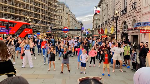 Friday Evening In Piccadilly Circus London | UK Travel Vlog 2023