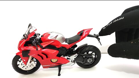 Ducati Panigale Unboxing | 1:18 Scale | Diecast Car Model |