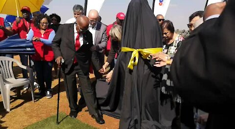 SOUTH AFRICA - Johannesburg - Unveiling of Ahmed Kathrada's bronze statue (FVT)