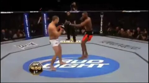 John Jones opens fight with Shogun Rua with a flying knee