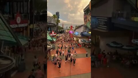 Universal Orlando 🤗#universalorlando #timelapse #harrystyles #shorts #uoap #fastmotion 🏃🏽‍♀️