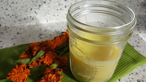 How to make all-natural healing salve