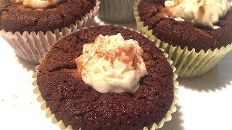 Chocolate Souffle Cupcakes with White Chocolate Mint Cream