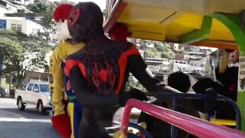 TOP TOP TOP, DANÇANDO FOFÃO, KIKO E HOMEM-ARANHA, NA CARRETA DA ALEGRIA POP STAR 75