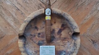 AVO Regional North cigar review