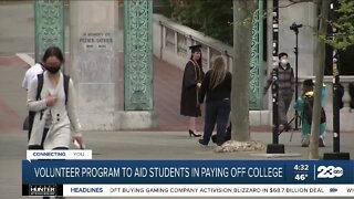 Volunteer program to help California students pay for college