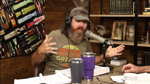 Jase and His Bible Get Censored & the Danger of Identities That Aren't Rooted in Christ | Ep 319