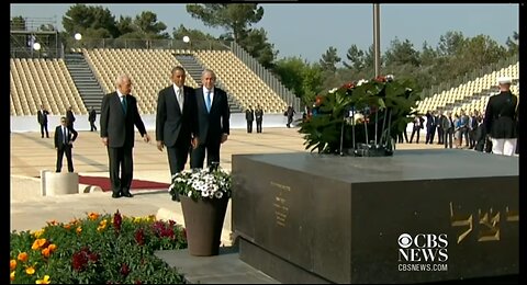 BARRACK OBAMA PAYS HOMAGE TO THE GRAVE OF ZIONIST ANTISEMITE THEODOR HERZL