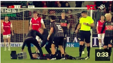 Bas Dost Struck By Heart Attack during AZ vs N.E.C. game in the Dutch Eredivisie !!!