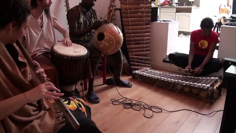 Impro. Salimata Diabaté Balafon, Issiaka Koïta Ngoni, Samia Bennaïssa Flûte, Florent Ledroit Percu