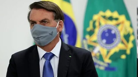 Bolsonaro chama jornalistas de ‘bundões’