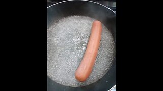 How to - skillet boiling a hot dog | Making Food Up
