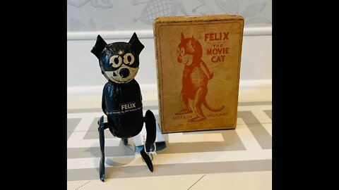 Felix the Cat in his scarce original box is nearly 100 years old! 🙀